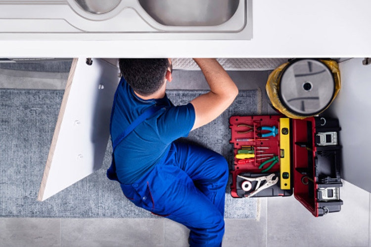 Why You Should Leave Plumbing Repairs to the Professionals