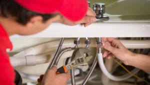 What to Expect from Emergency Plumbing Services: 6 Reasons You Should Leave it to the Professionals